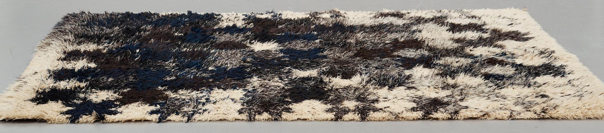 Ingrid Dessau, Matto, "Björnloka", knotted pile, ca 238-239 x 181-183,5 cm, designed by Ingrid Dessau.