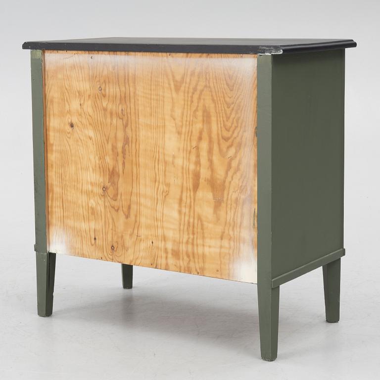 Byrå, gustaviansk stil, 1900-talets andra hälft.