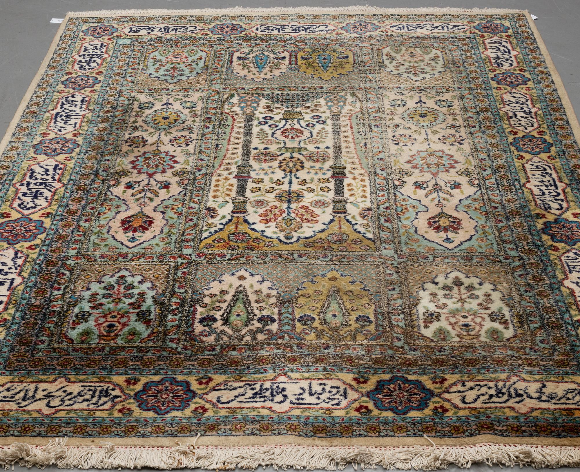 A CARPET, a Tabriz probably, ca 283-288 x 183,5-188,5 cm.