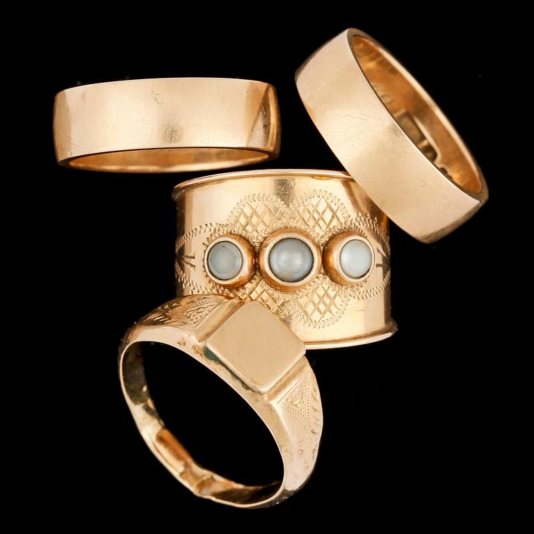RINGAR, 4 st, 18K guld. Tot vikt ca 16g.
