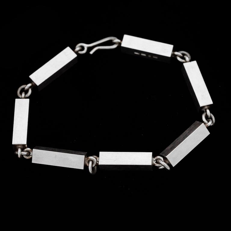 ARMBAND, silver, Rey Urban, Stockholm 1998(? otydlig stämpel)vikt ca 35 gr.