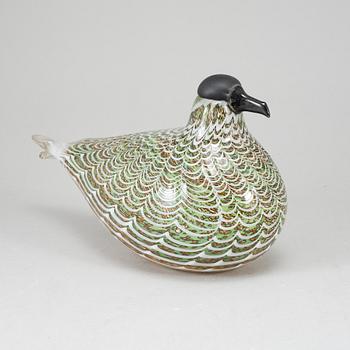 OIVA TOIKKA, a glassbird, Labbe (Kihu), nr 231/3000, signed OivaToikka Nuutajärvi.