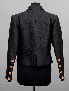 KAVAJ, Yves Saint Laurent.