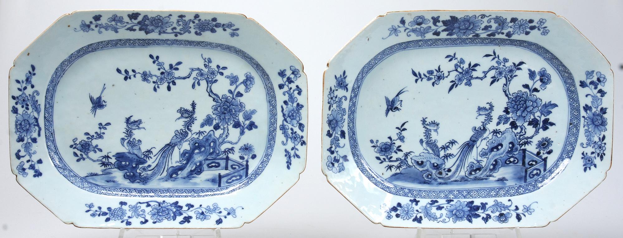 STEKFAT, ett par, porslin, Kina, 1700-tal.