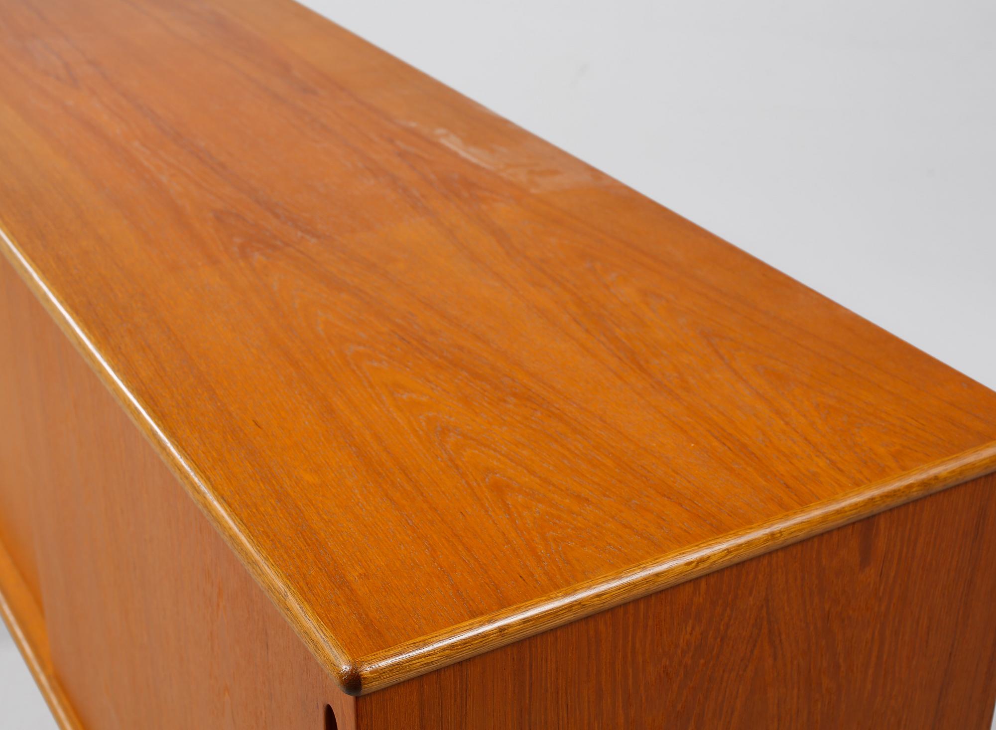 SIDEBORD, 1900-talets tredje kvartal.