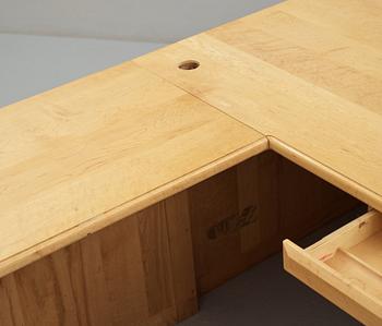 A large 20th century desk, Pompanoosuuc Mills, Canada.