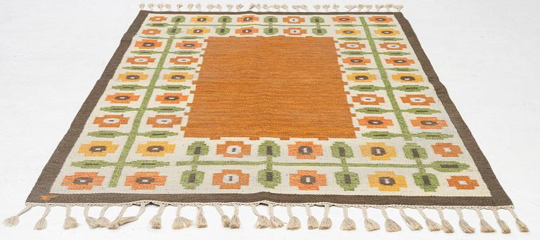 Gerti Lundberg, a flat weave carpet, Vävaregården, Eringsboda, Sweden, 242 x 165 cm.