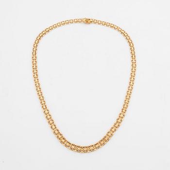 18K gold necklace.