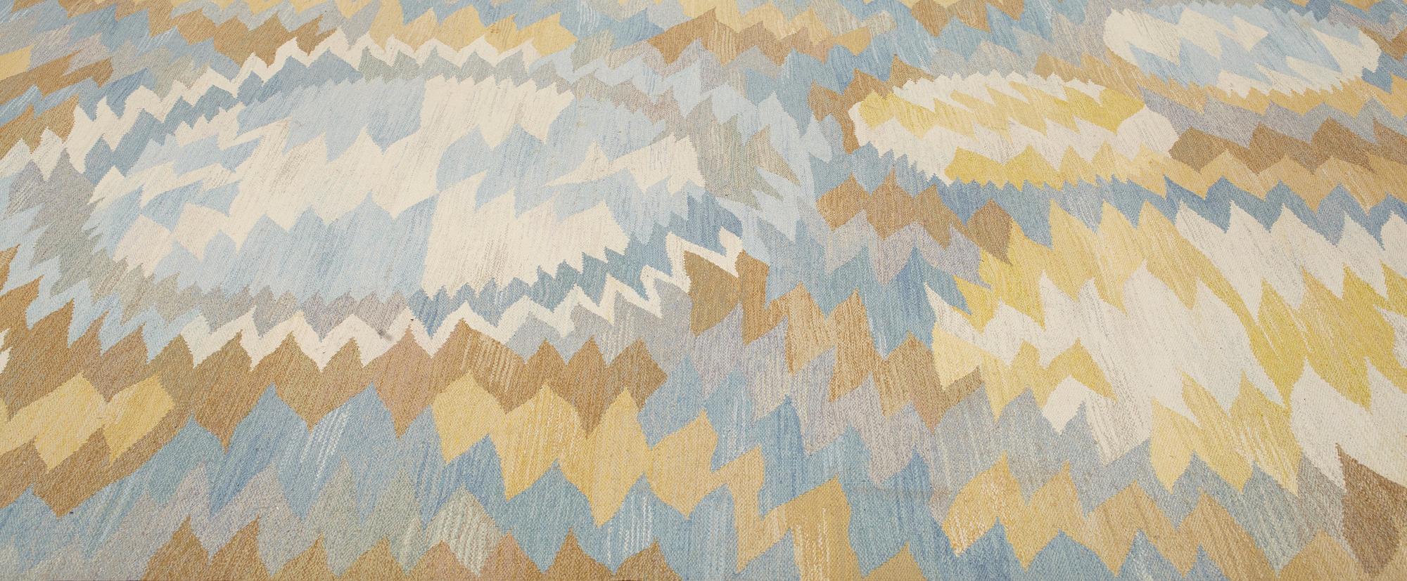 Barbro Nilsson, MATTA, "Solfläckar", gobelängteknik, ca 337,5 x 226 cm, signerad AB MMF BN.