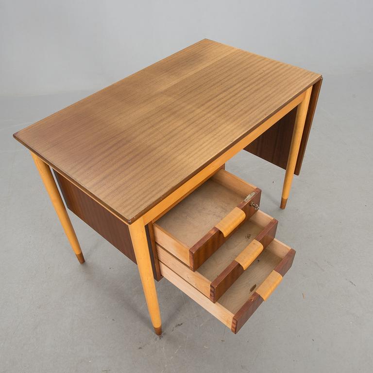 SKRIVBORD/MATBORD, Börge Mogensen, Söborg. Danmark. 1950-tal.