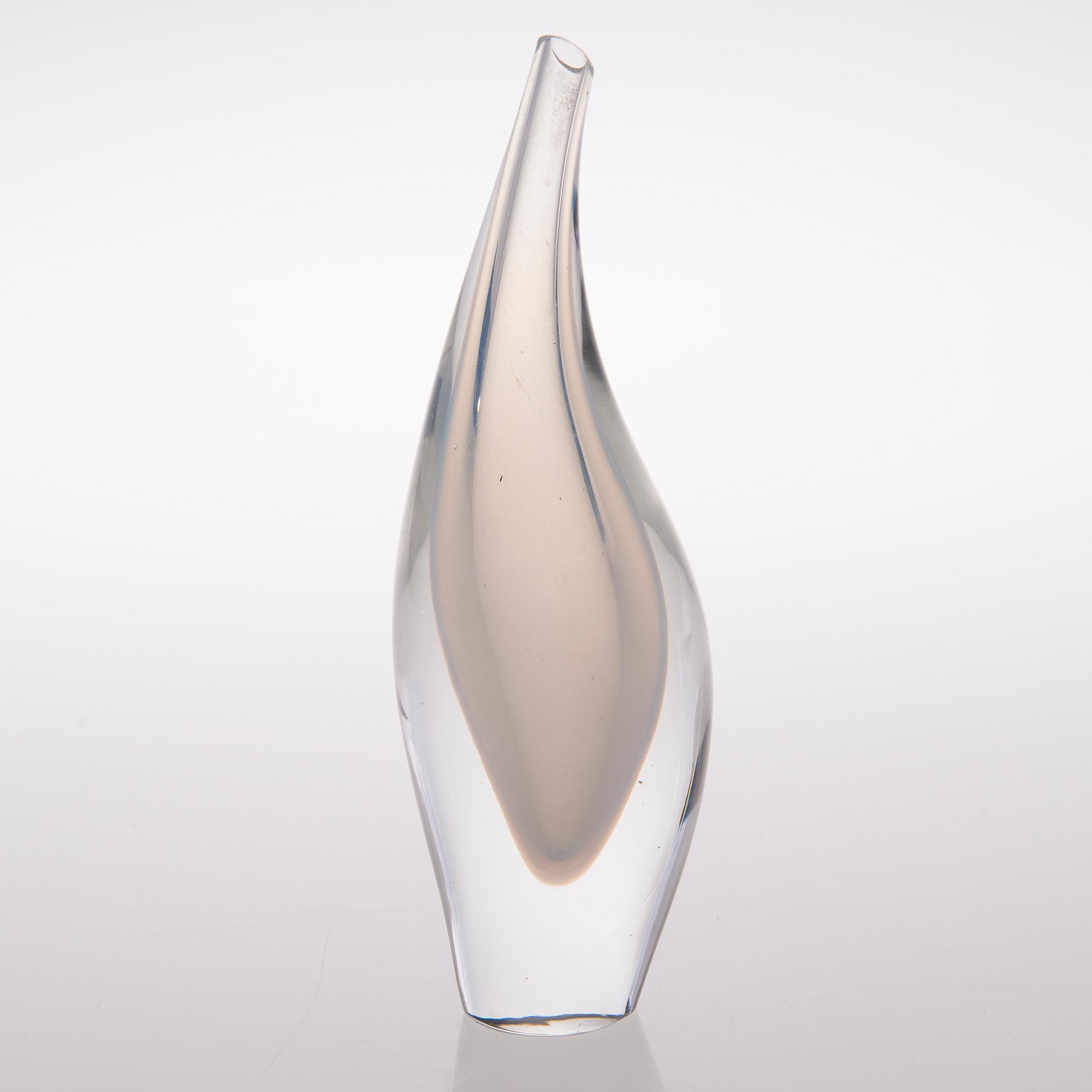 An art glass vase, 'Swim bladders', model 3288. Signed Tapio Wirkkala - Iittala.