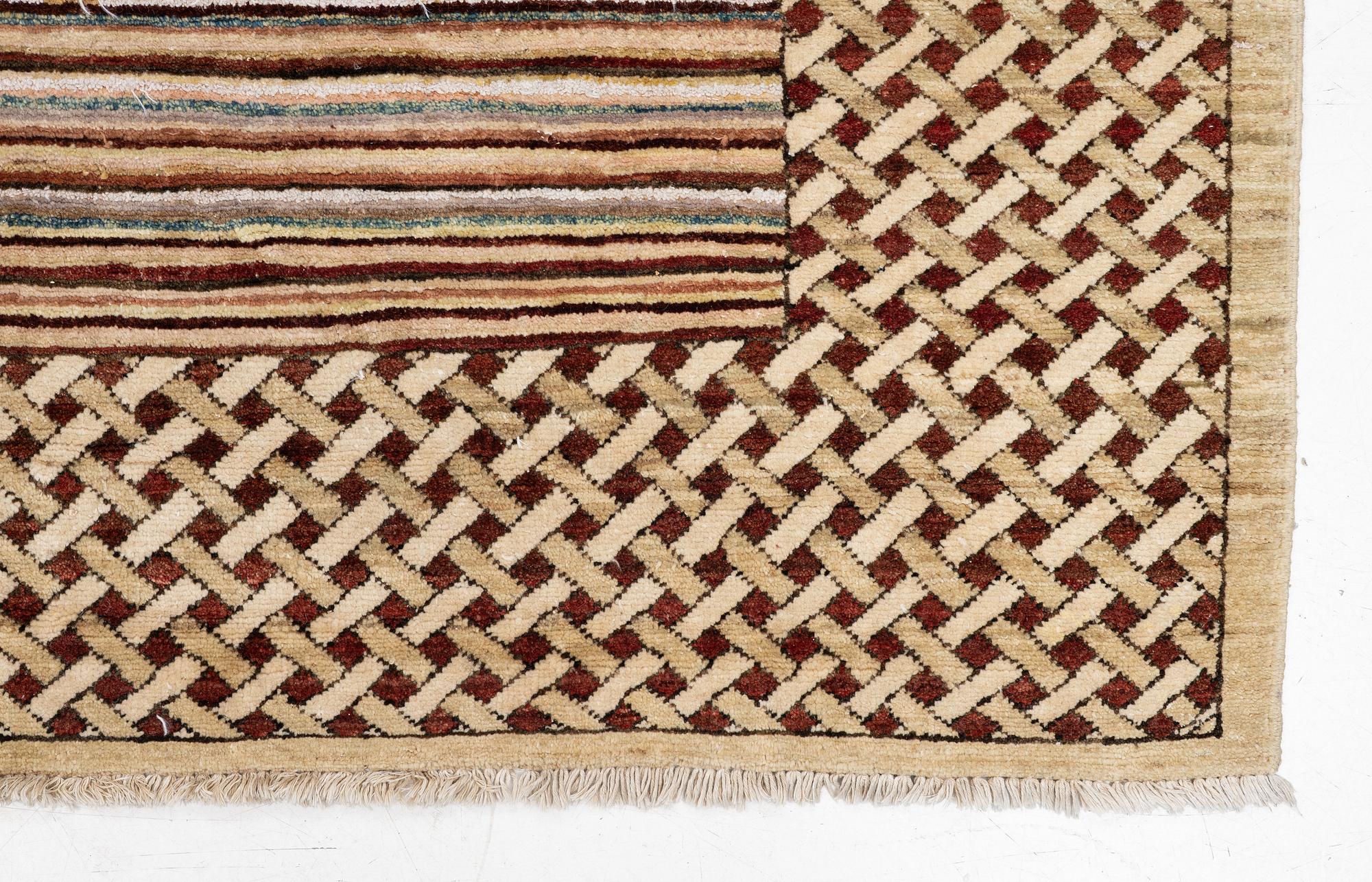 Rug, Pakistan, approx. 270 x 180 cm.