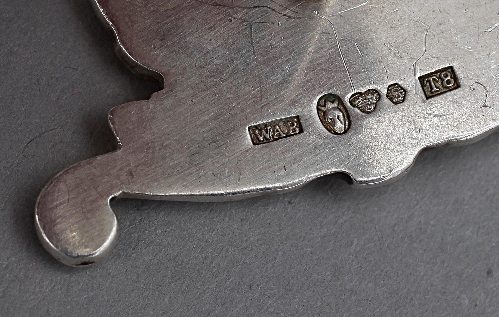 SMÖRKNIVSTÄLL samt TESKEDAR, 8+7, silver, bl a W A Bolin, Stockholm 1940-tal. Tot vikt ca 260 g.