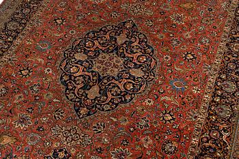 A semi-antique Tabriz carpet, Northwest Persia, c. 280 x 196 cm.