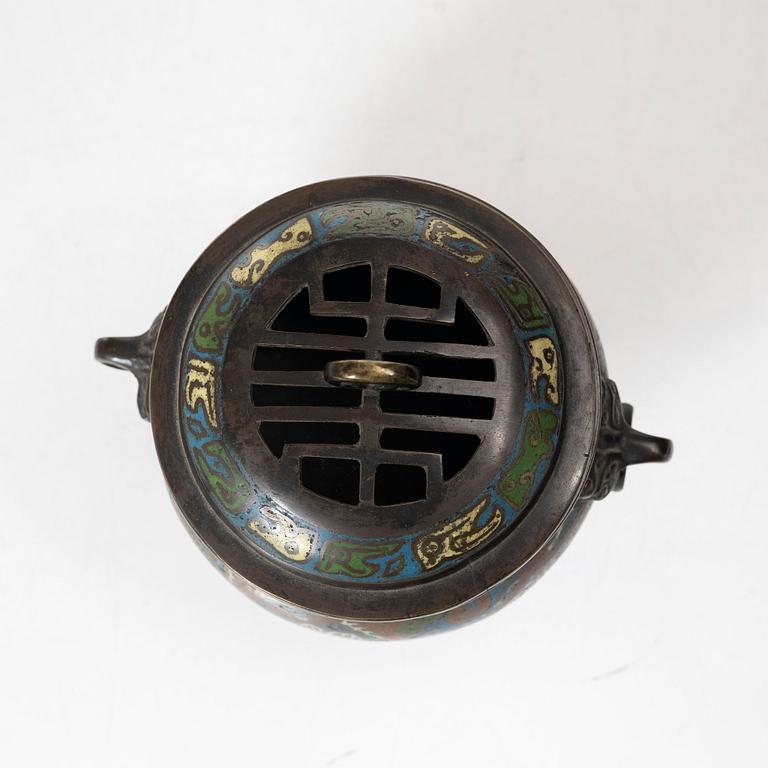 Rökelsekar, cloisonné. Japan, Meiji (1868-1912).