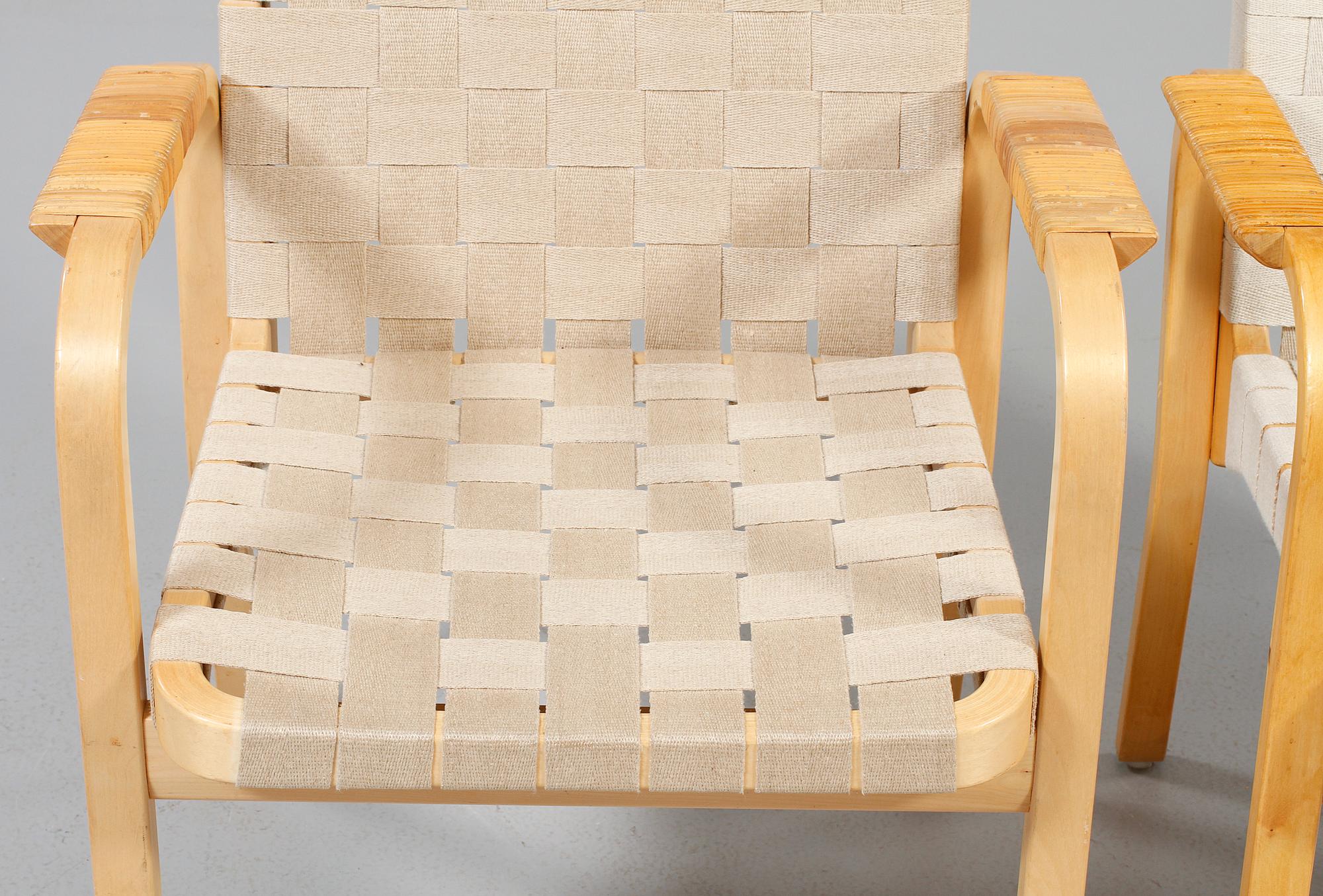 KARMSTOLAR, ett par, modell 45, Alvar Aalto, Artek, modellen formgiven 1947.