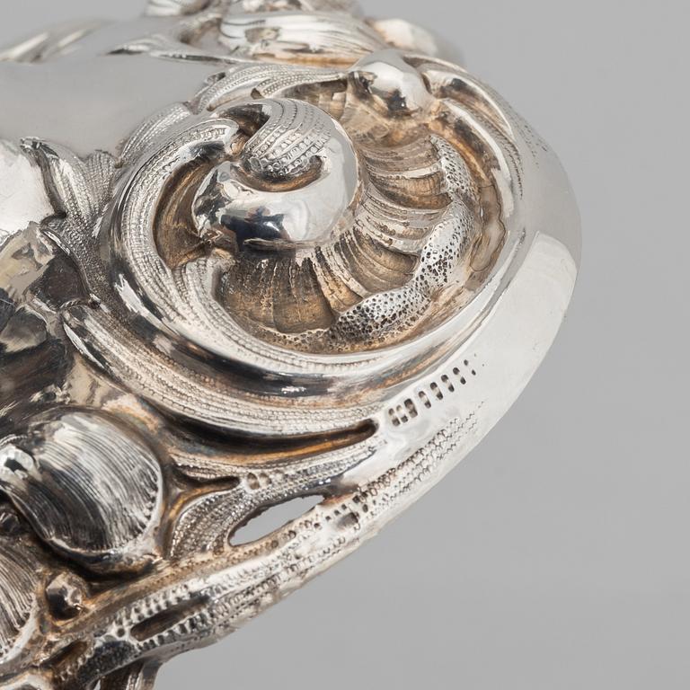 A Swedish silver bowl on foot, mark of Otto Lindeberg, Stockholm 1866.