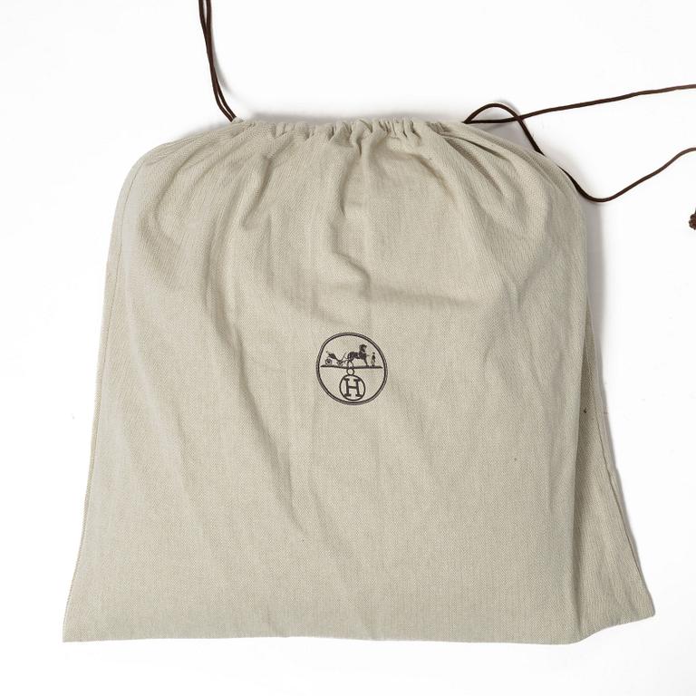 Hermès, cushion, "Coussin Avalon". receipt and dustbag.