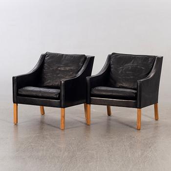 Børge Mogensen, a pair of lounge chairs modell 2209.