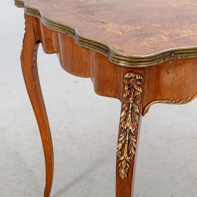 Damskrivbord, Louis XV-stil 1900-talets första hälft.