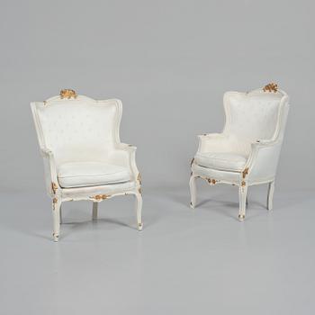 FÅTÖLJER, ett par, rokokostil, sent 1800-tal.