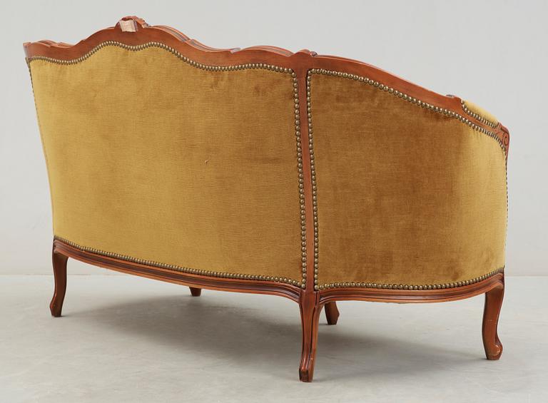 SOFFA, rokokostil, omkring 1900-talets mitt.