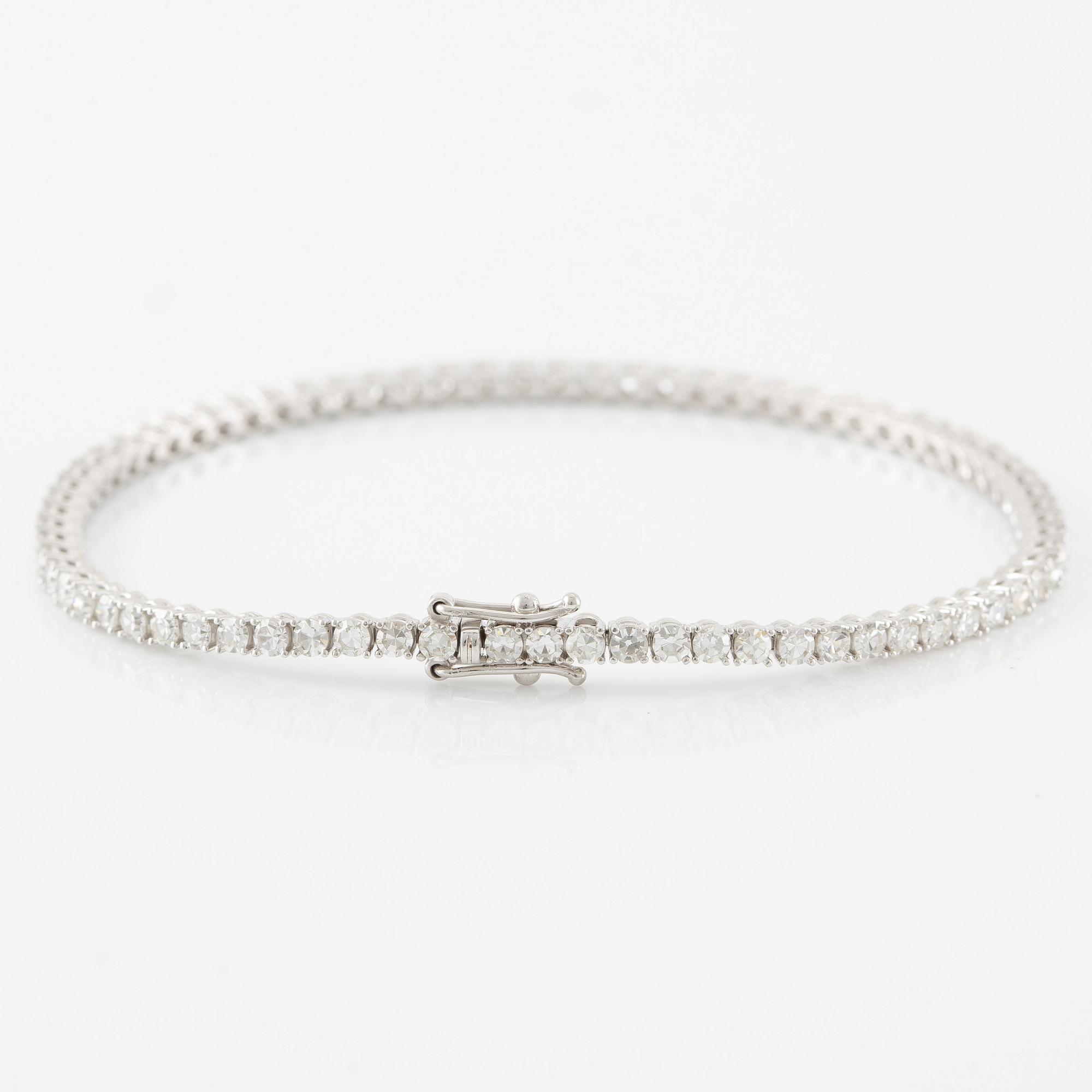 Tennisarmband 18K vitguld med åttkantslipade diamanter.