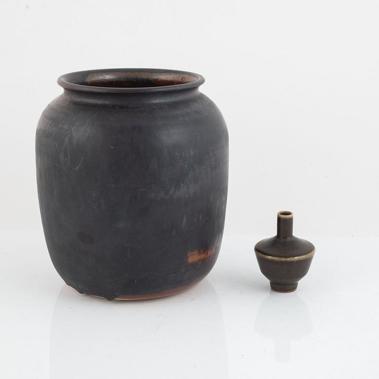 Carl-Harry Stålhane, two vases, Designhuset and Rörstrand.