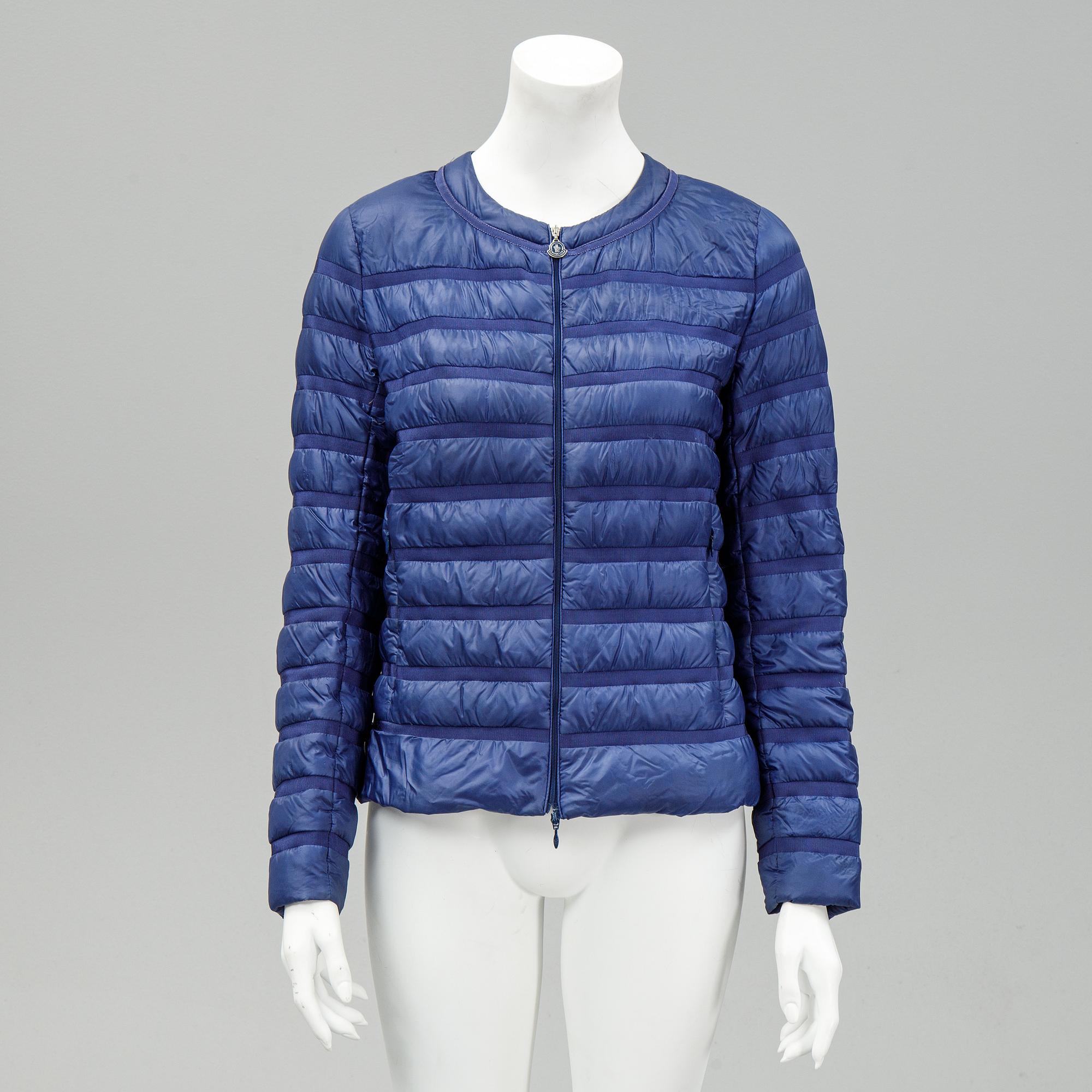 Moncler, dunjacka, storlek 2.