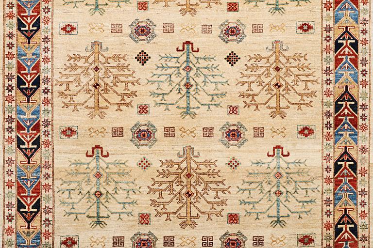 A carpet, Ziegler, c. 297 x 295 cm.