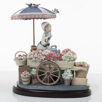 José Puche, figurine, "Flowers of the season", Lladró, Spain.