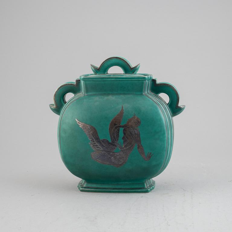 Wilhelm Kåge, a stoneware 'Argenta' lidded vase, model 935, Gustavsberg.