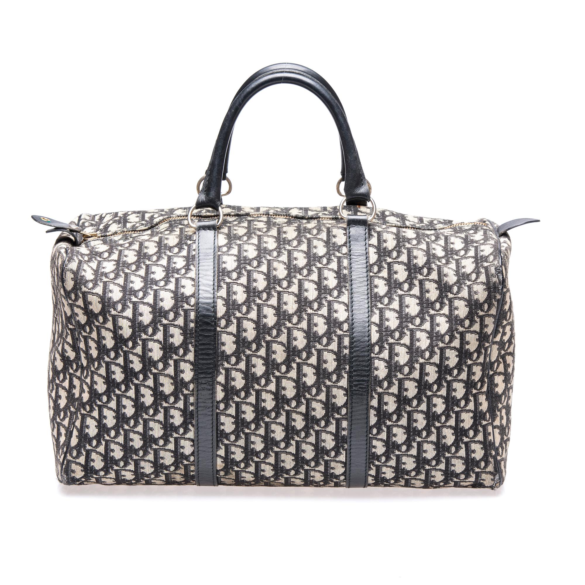 VÄSKA och SKÄRP, Christian Dior.