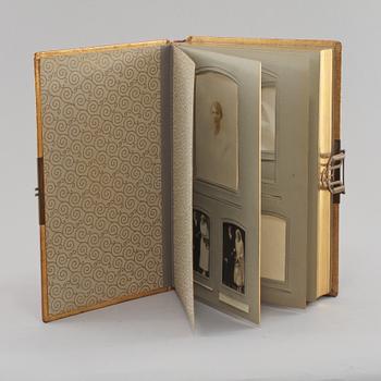 FOTOGRAFIALBUM, omkring år 1900.