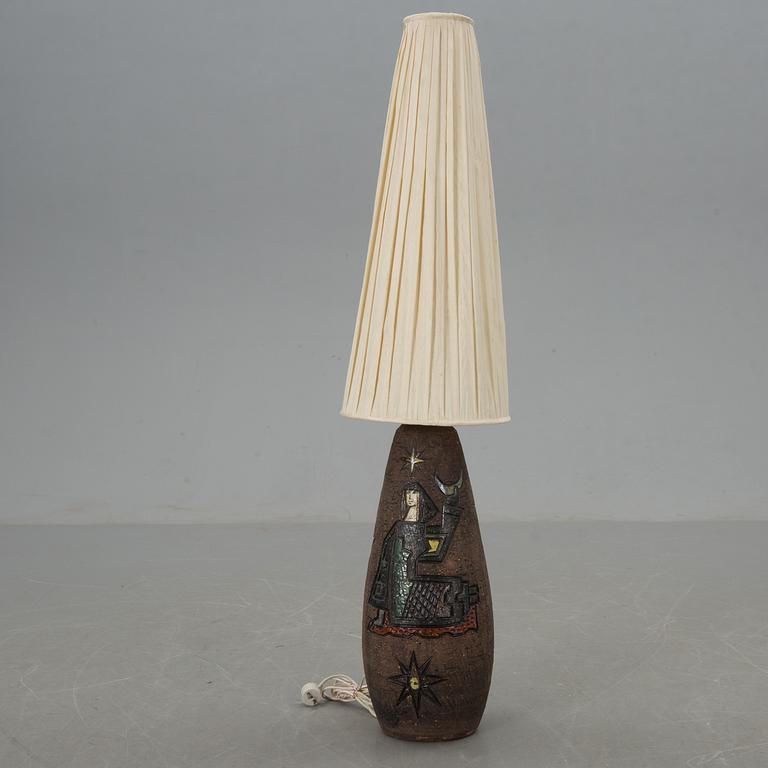 GOLVLAMPA, lergods, Marian Zawadsky, Tilgman, 1963.