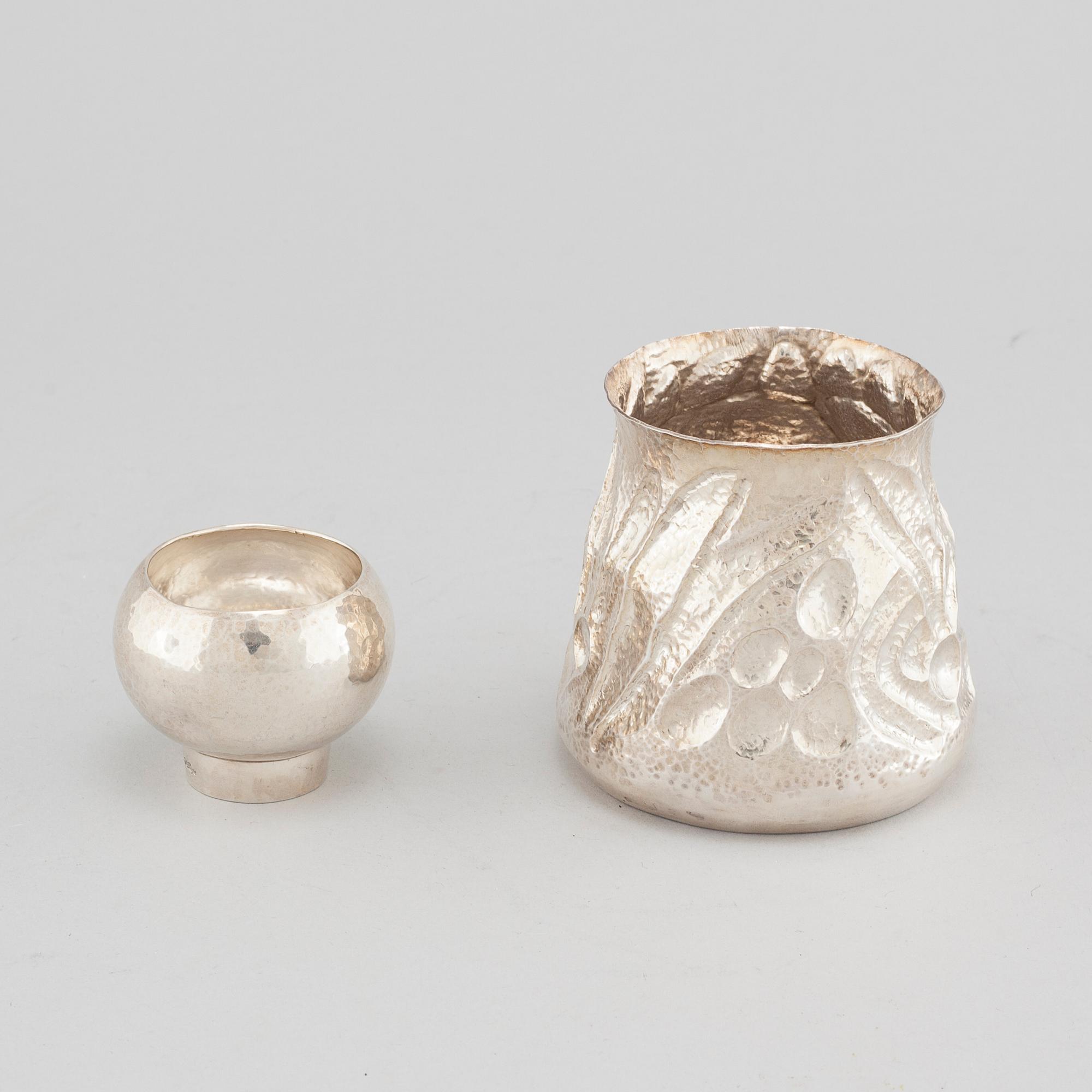 A silver vase and bowl by Bertil Kempe for Corpus, Västerås, 1974 and 1975 respectively.
