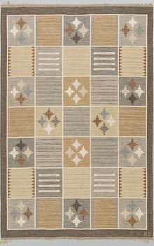 RAKEL CARLANDER, A CARPET, "Ulriksdal", flat weave, ca 306 x 201 cm, signed RC.