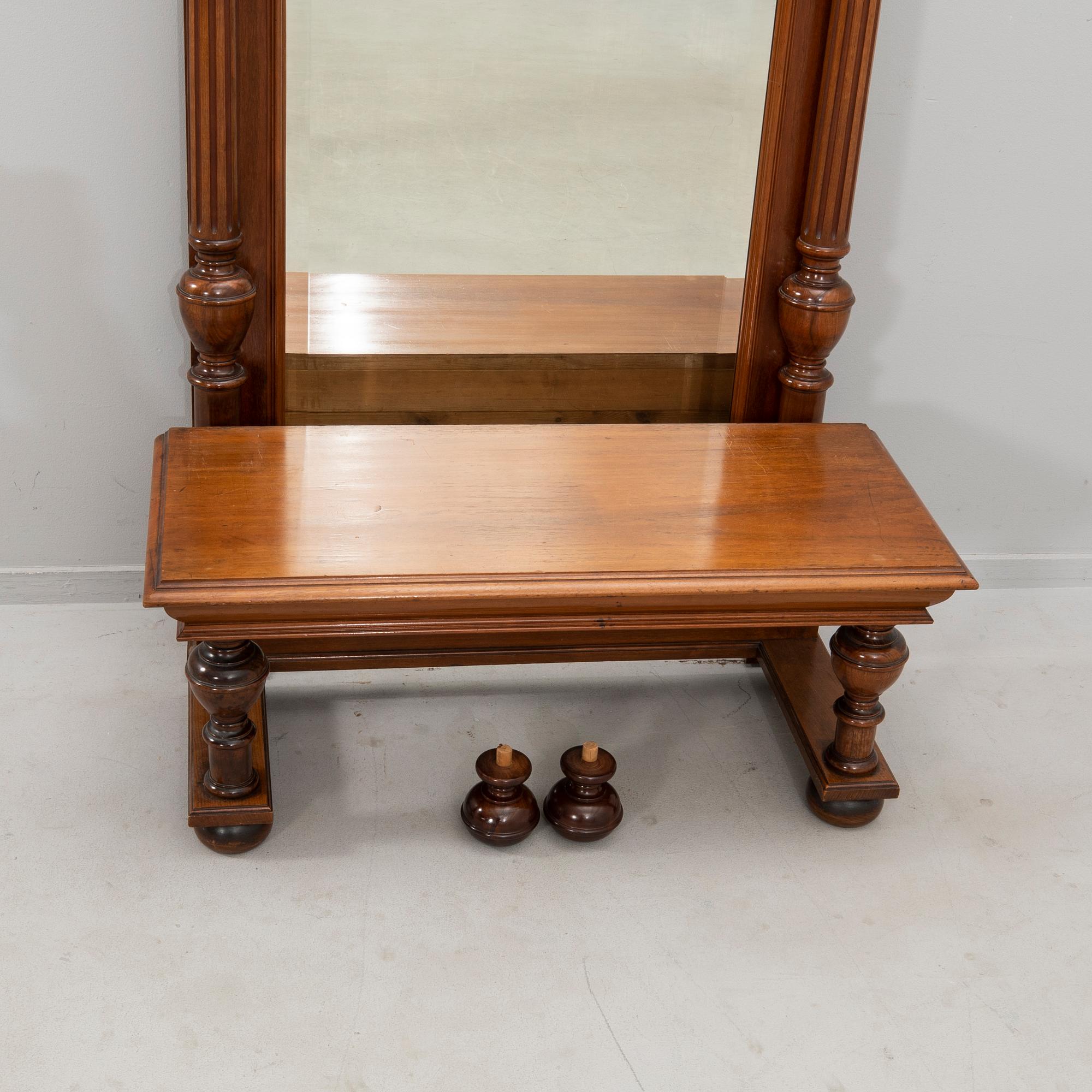 Mirror with console table Neo-Renaissance circa 1900.