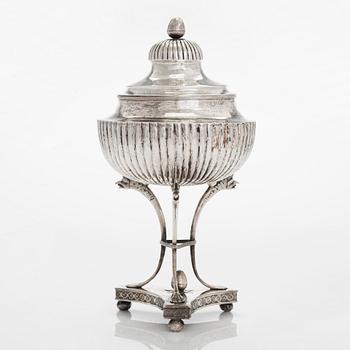 An Swedish Empire Style silver sugar bowl, maker's mark of Magnus Lönberg, Borås, Sweden 1818.