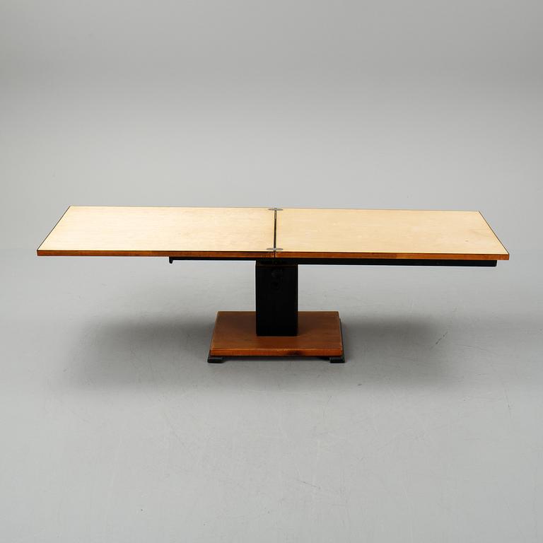 Otto Wretling, an 'Idealbordet' table, Umeå, 1930's.