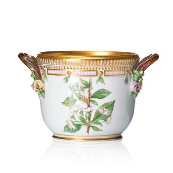 435. A Royal Copenhagen 'Flora Danica' wine cooler, Denmark, 20th Century.