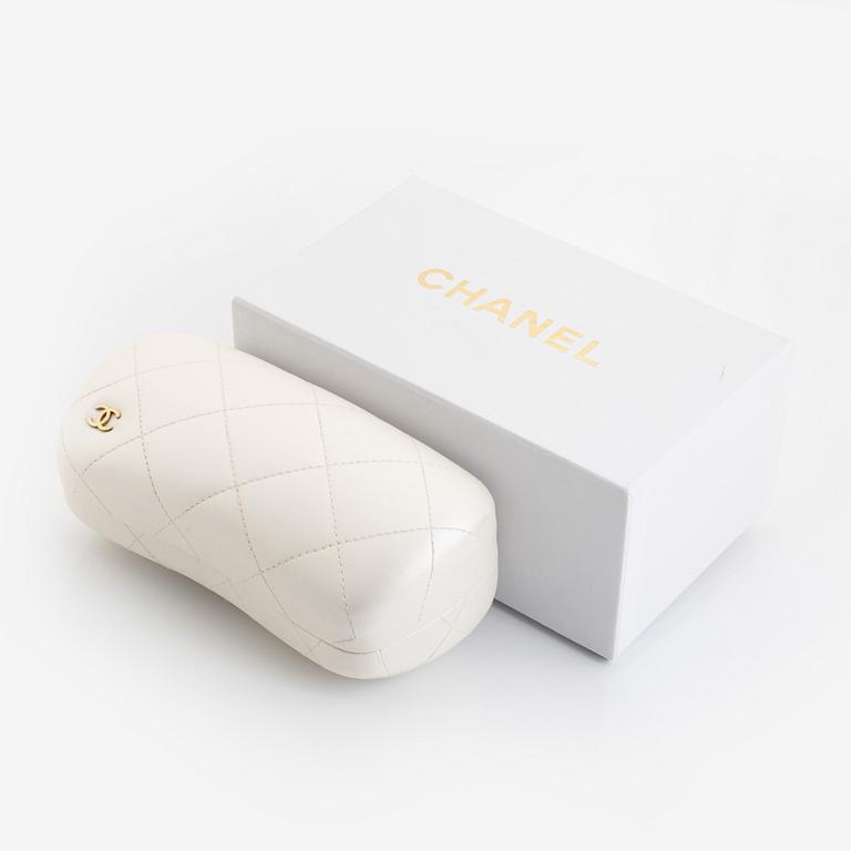 Chanel, solglasögon.