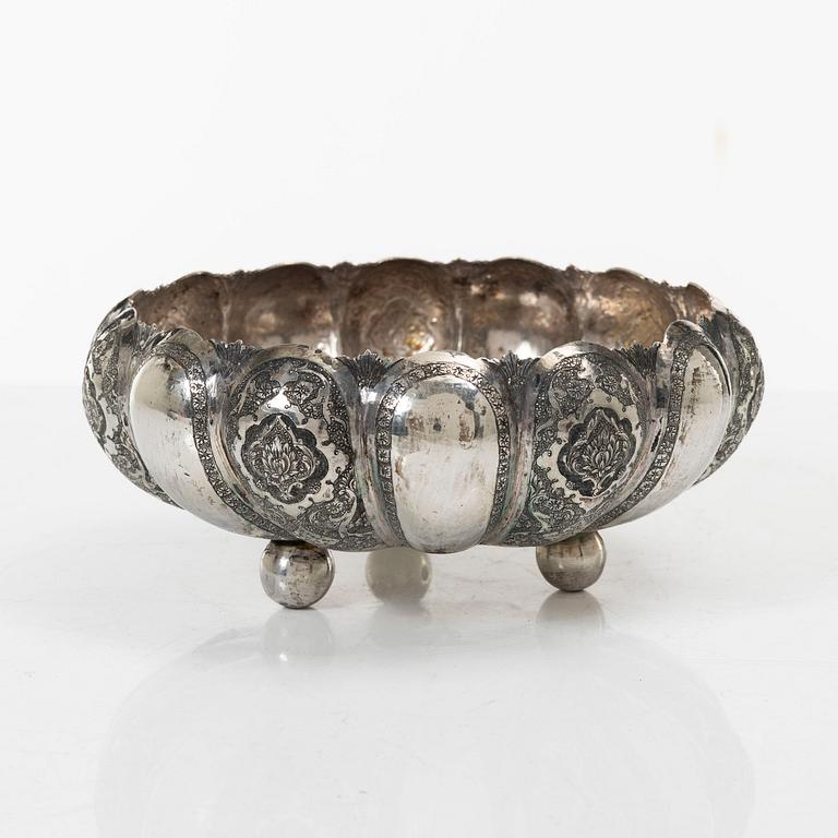 Skål, silver, Persien (Iran), 1900-tal.