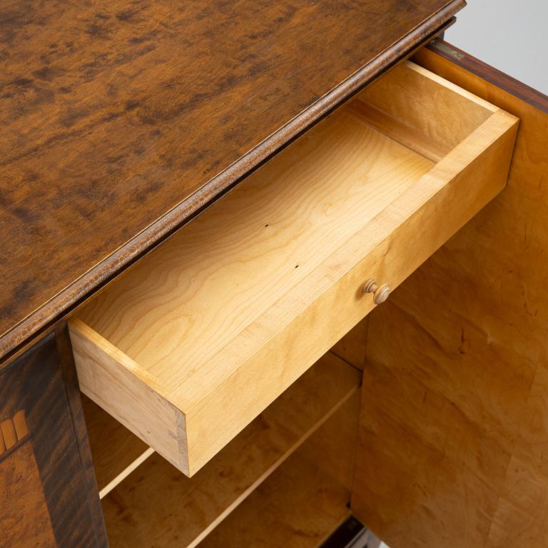 Skåp, Swedish Grace, 1920-tal.