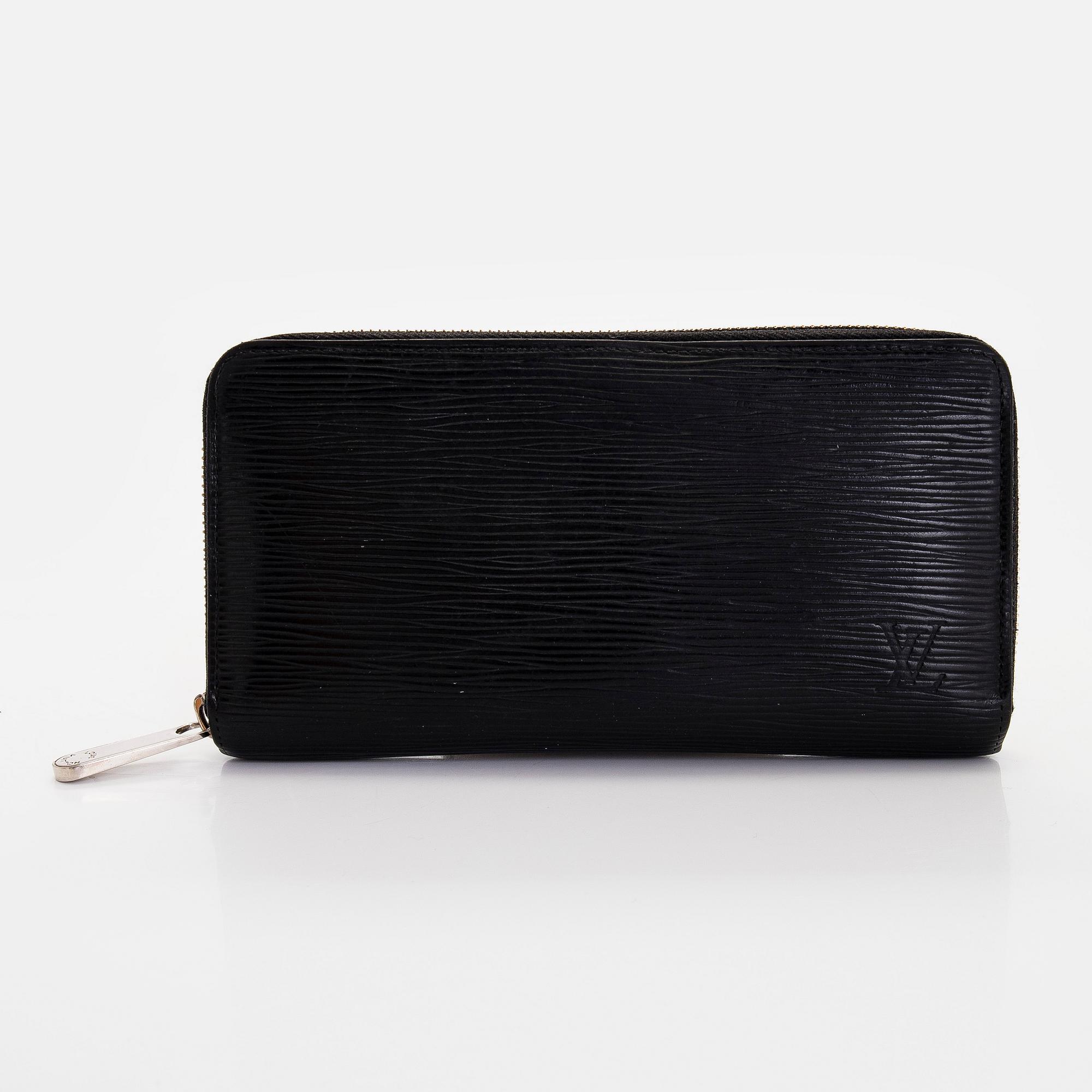 Louis Vuitton, a "Zippy" wallet.
