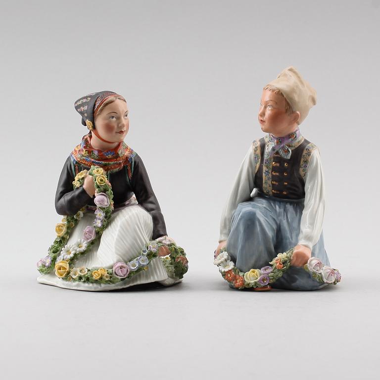 FIGURER, 2 st, porslin, Amager, Royal Copenhagen, 1900-talets första hälft.