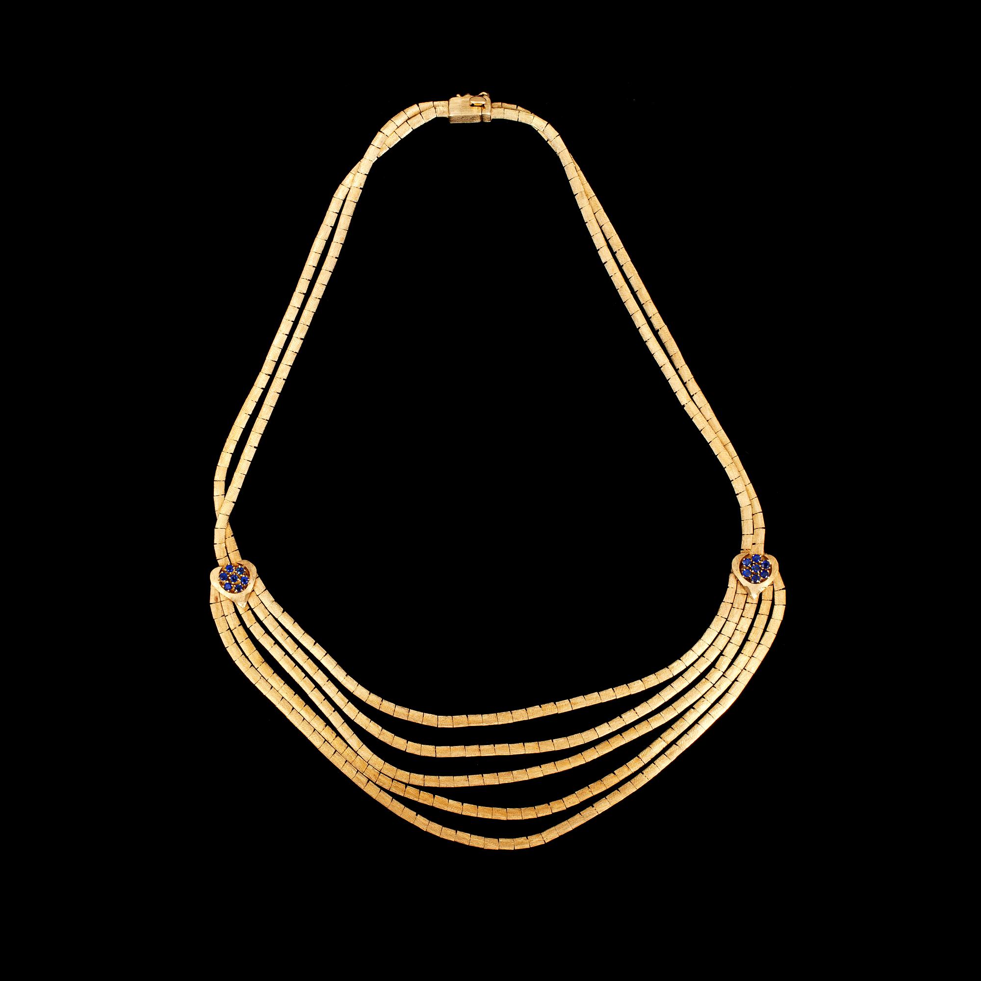 NECKLACE, round cut blue sapphires, Italy.