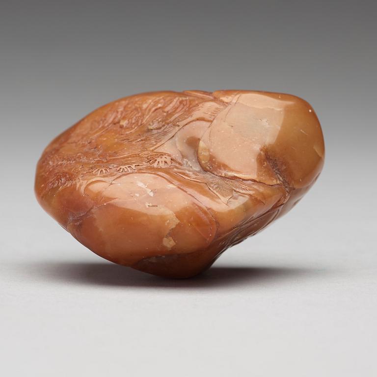 A sculptured agathe boulder, presumably early 20th Century.