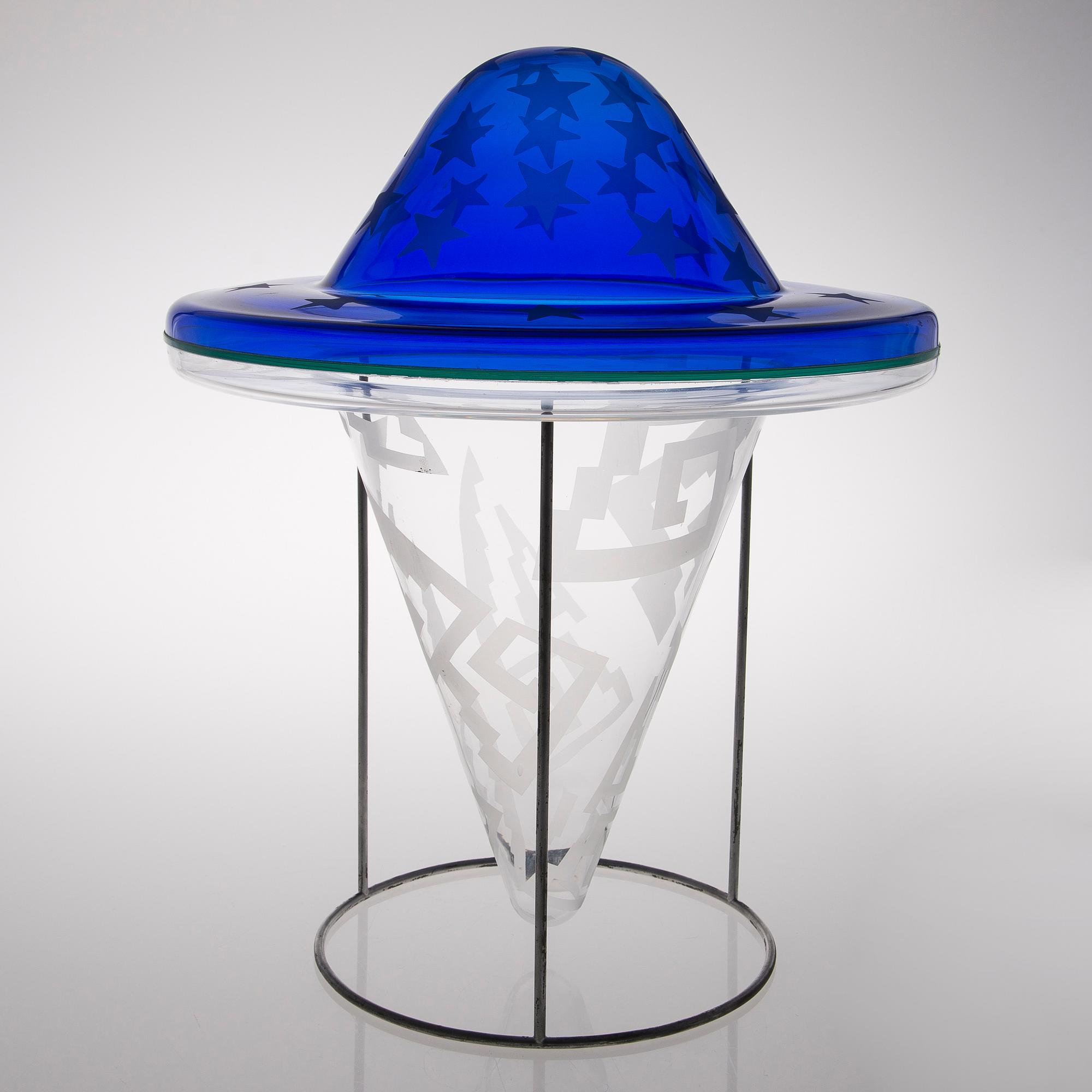 A glass sculpture "Under the Sky" signed Taru Syrjänen 1989 1/1 Iittala.