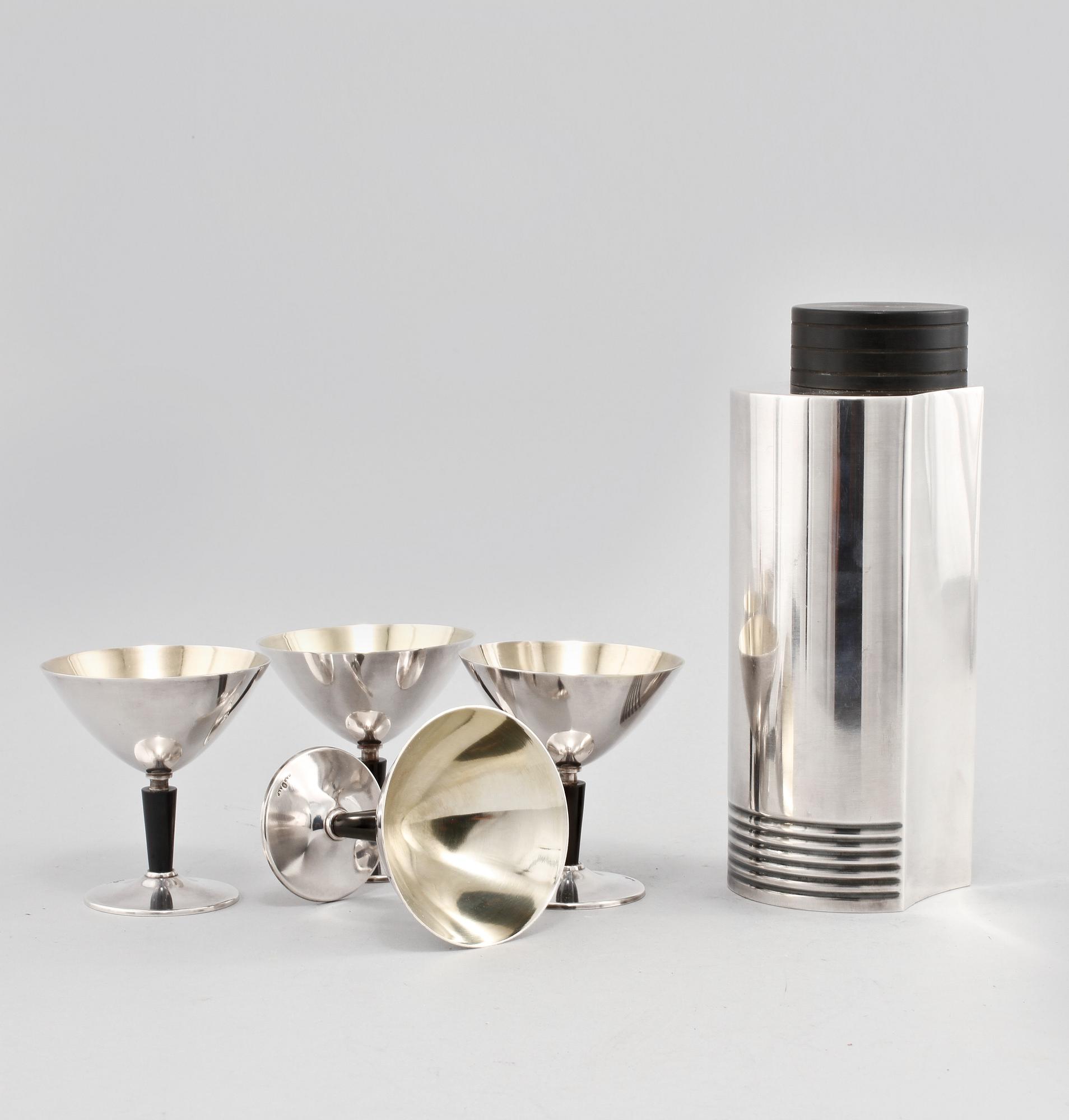 SHAKER, Folke Arström samt GLAS, 4 st, nysilver, GAB, omkring 1900-talets mitt.